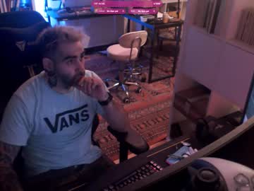 eytab — 2025-10-13 20:18 eytab — 2025-10-13 20:18