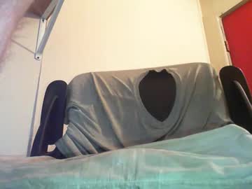 gutsdeschain — 2025-10-24 10:33 gutsdeschain — 2025-10-24 10:33