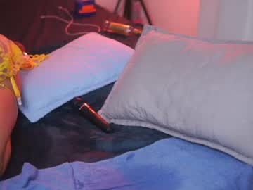 yuyi_cam — 2025-10-13 08:15 yuyi_cam — 2025-10-13 08:15